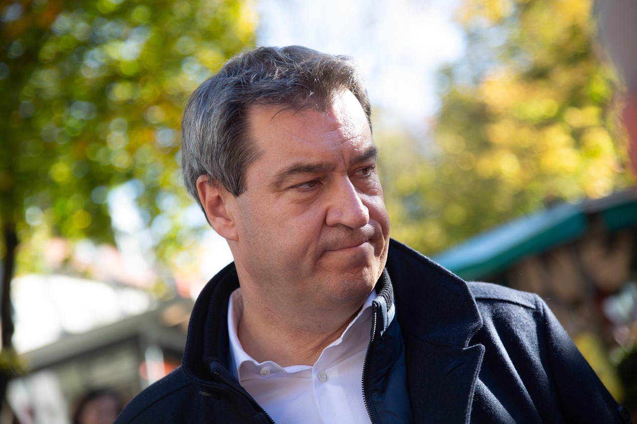 entdecken sie die welt der politiker: ihre rolle, einfluss und die wichtigsten themen, die die politischen diskussionen prägen. informieren sie sich über aktuelle entwicklungen und die beziehungen zwischen politikern und der gesellschaft.