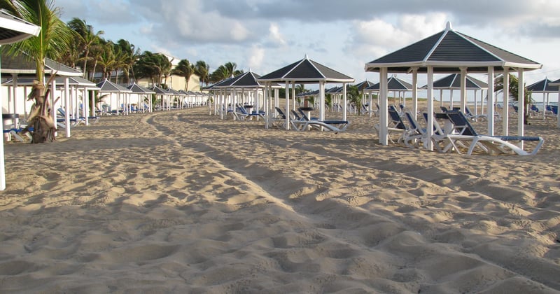 St Kitts Karibik: Die 10 schönsten Strände und Geheimtipps