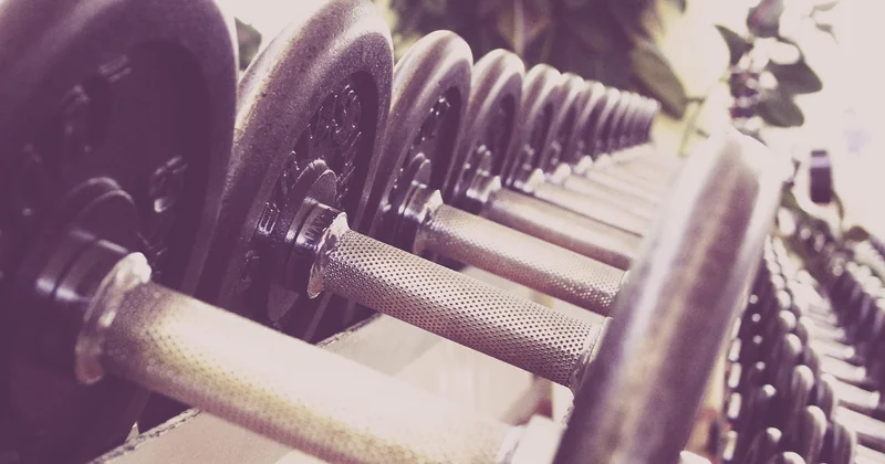 Skinny fat Frau: Warum trifft es Frauen besonders?