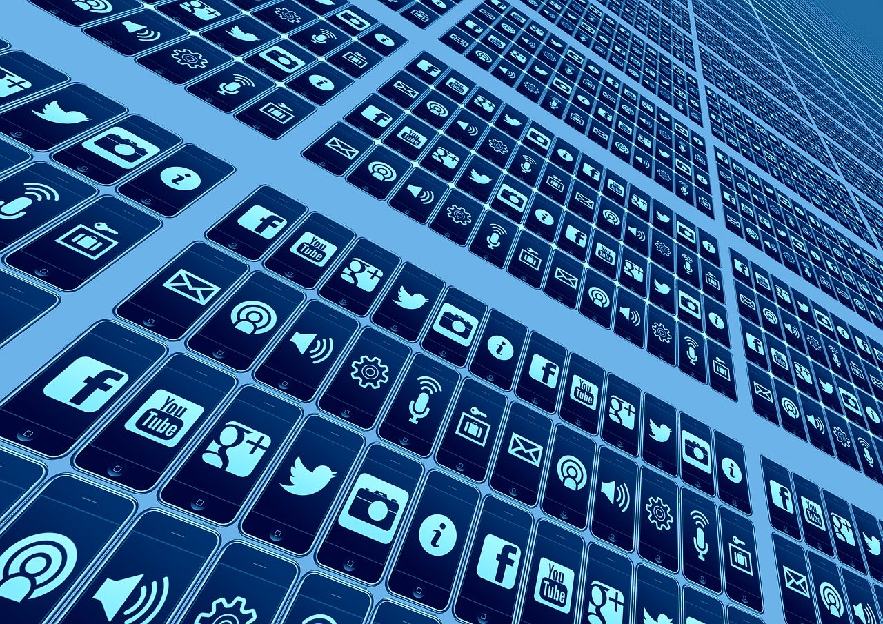 erfahren sie alles über social media: tipps, trends und strategien zur erfolgreichen nutzung von sozialen netzwerken für unternehmen und privatpersonen.